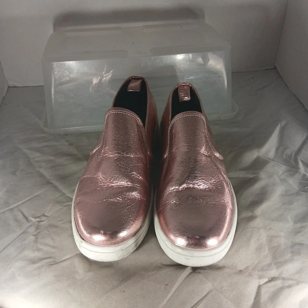 Calvin Klein Deva Sneakers Size 8 Rose Gold Metallic Leather‎ Slip On Streetwear